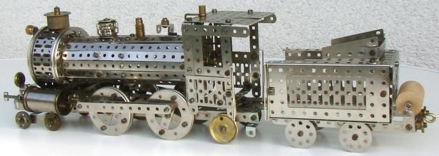Lokomotive mit Tender aus Kasten 53